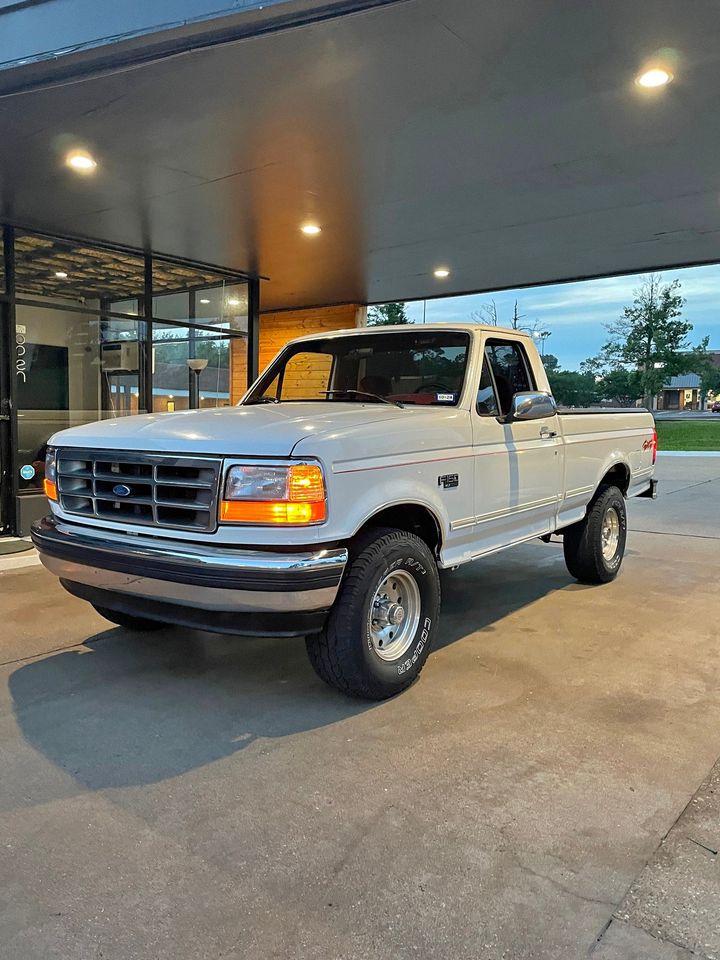 1995 Ford f150 regular cab Short Bed