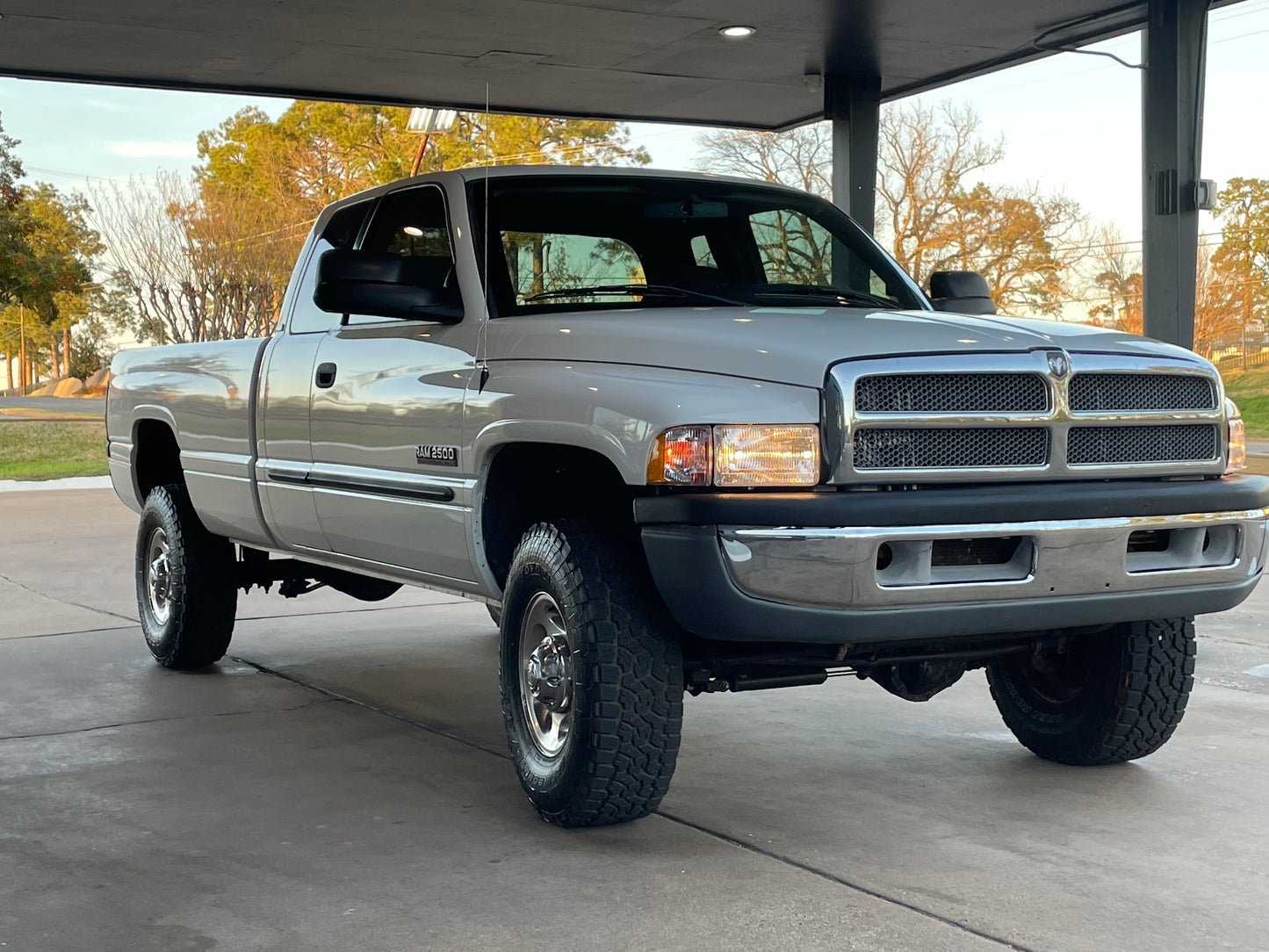 2002 Dodge Ram 2500 4x4 6 Speed