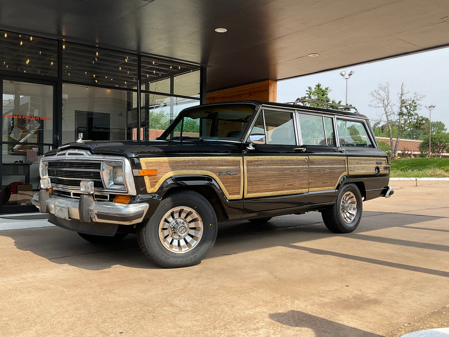 1987 Jeep Grand Wagoneer 4x4