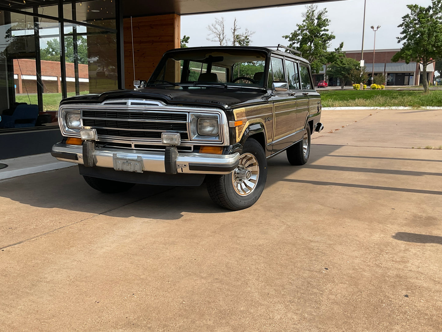 1987 Jeep Grand Wagoneer 4x4