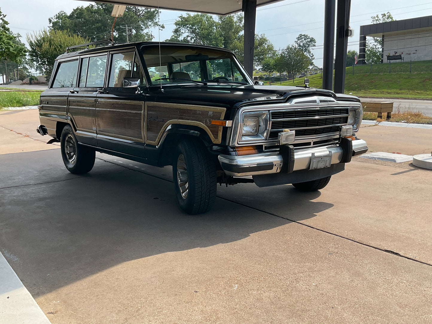 1987 Jeep Grand Wagoneer 4x4