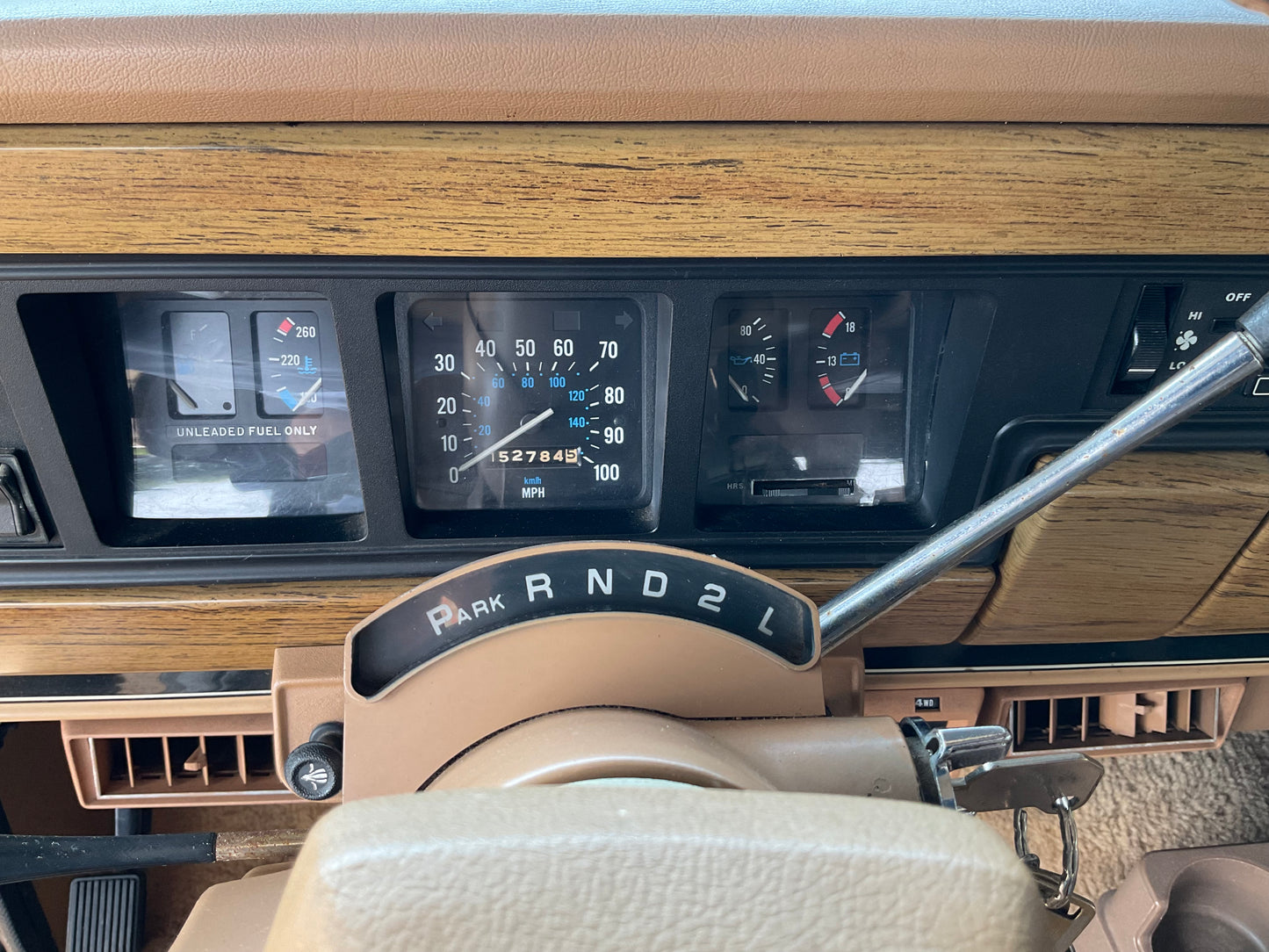 1987 Jeep Grand Wagoneer 4x4