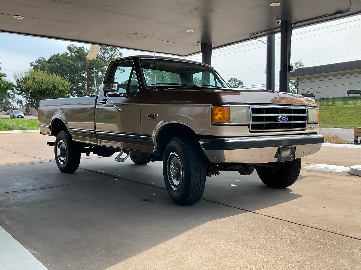 1990 Ford F-250 Lariat 4x4 (1 Owner, 50k miles)