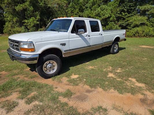 1997 Ford F-350 XLT Pickup 4D 8 ft