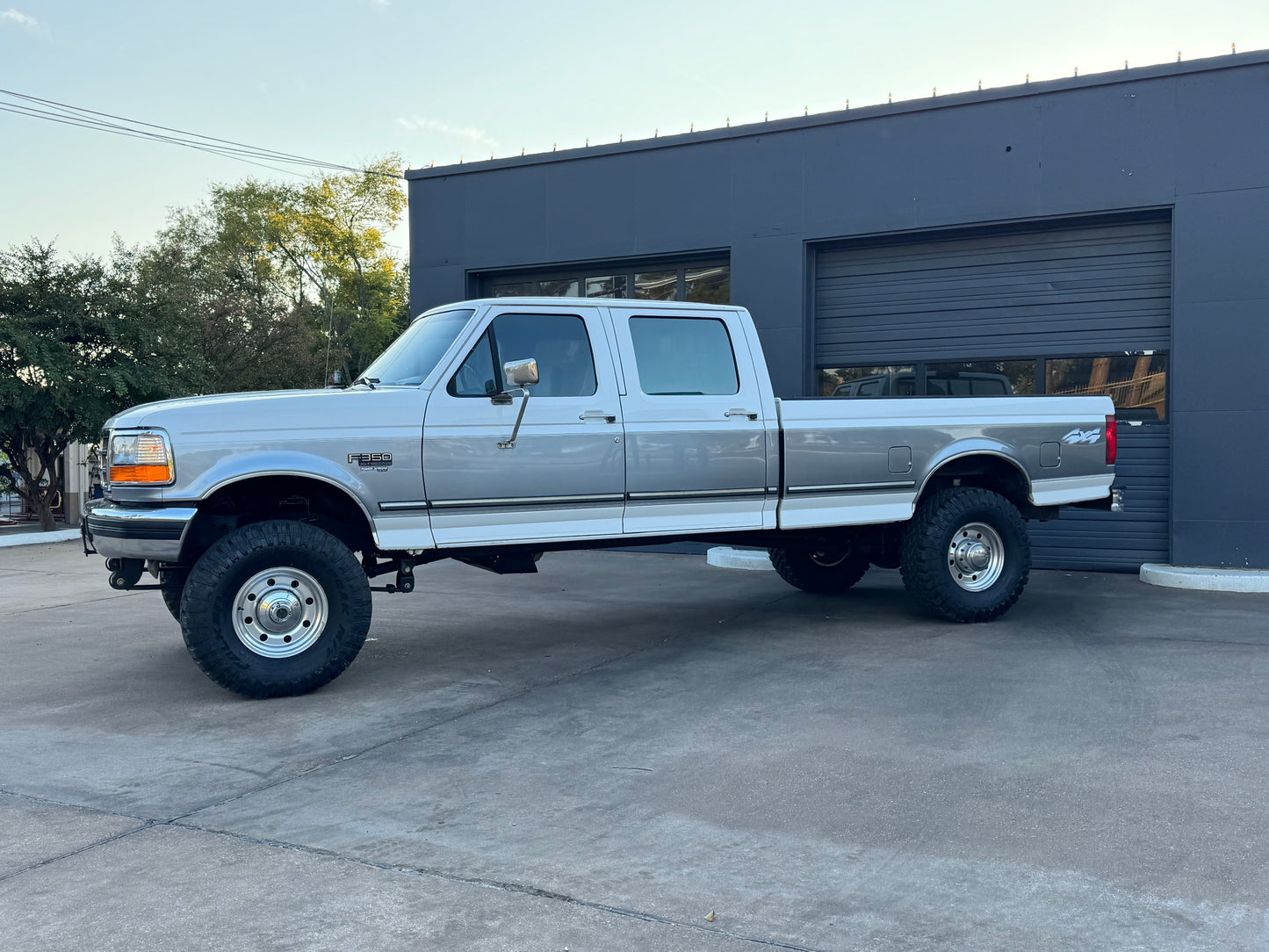 1997 Ford F-350 XLT Pickup 4D