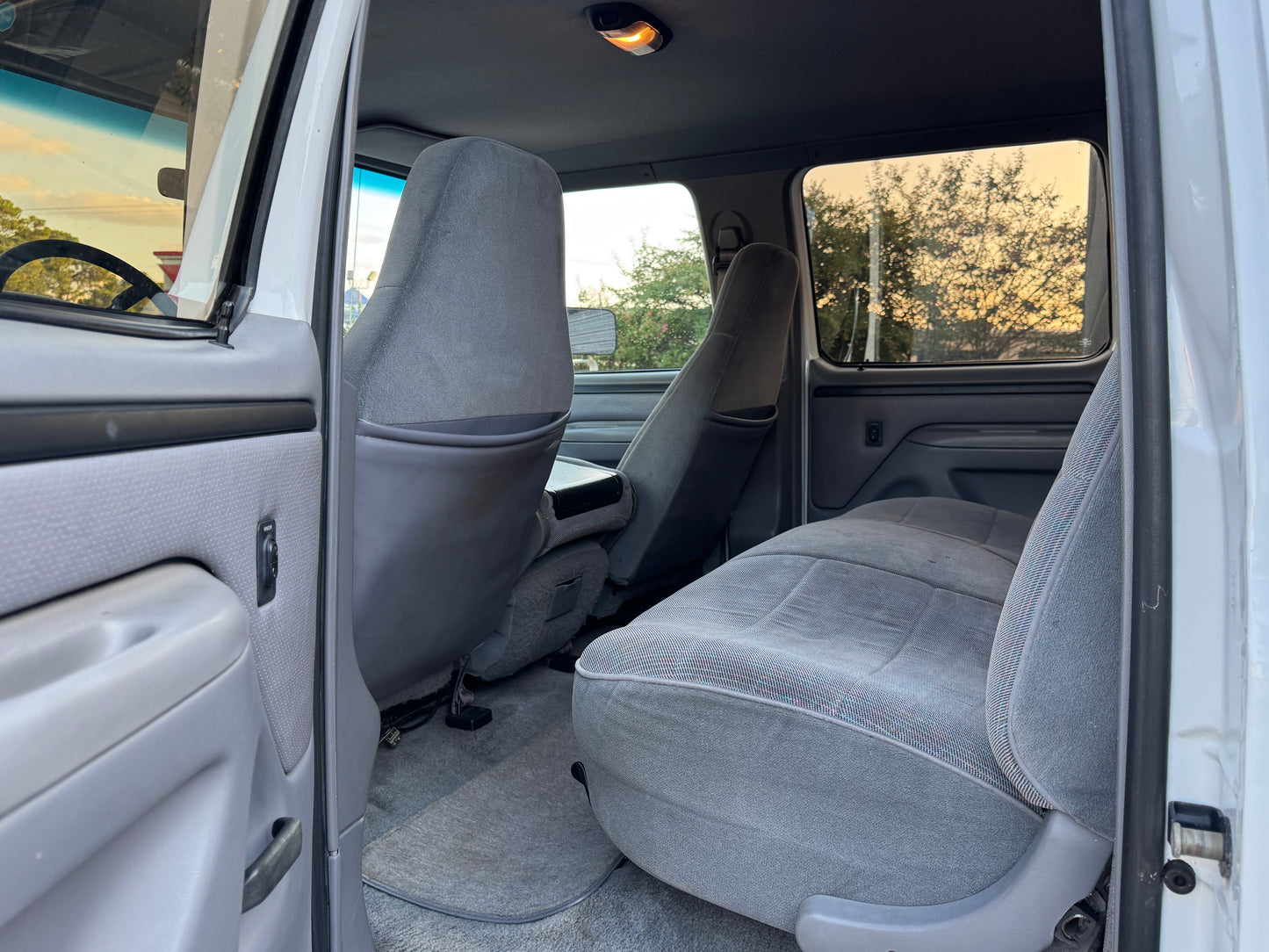 1997 Ford F-350 XLT Pickup 4D