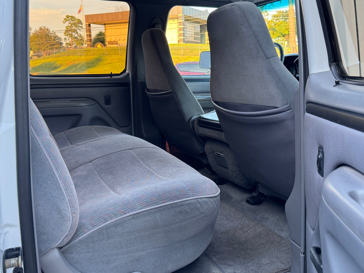 1997 Ford F-350 XLT Pickup 4D