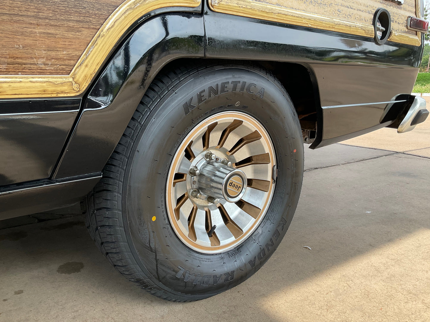 1987 Jeep Grand Wagoneer 4x4