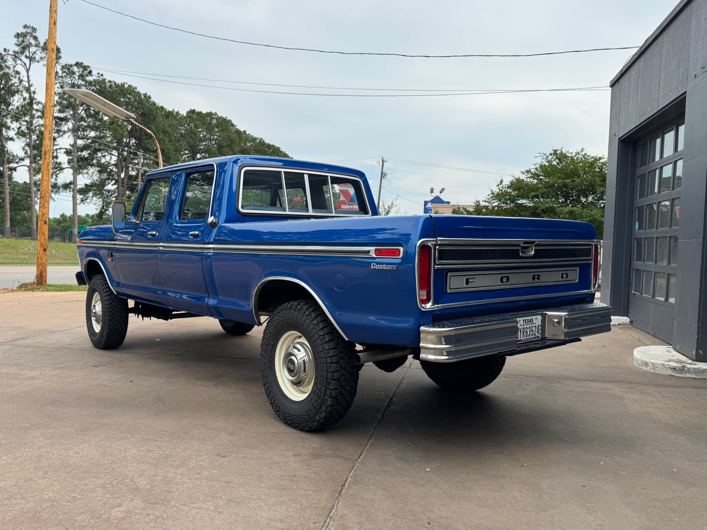 1976 Ford F250 Crew Cab Highboy