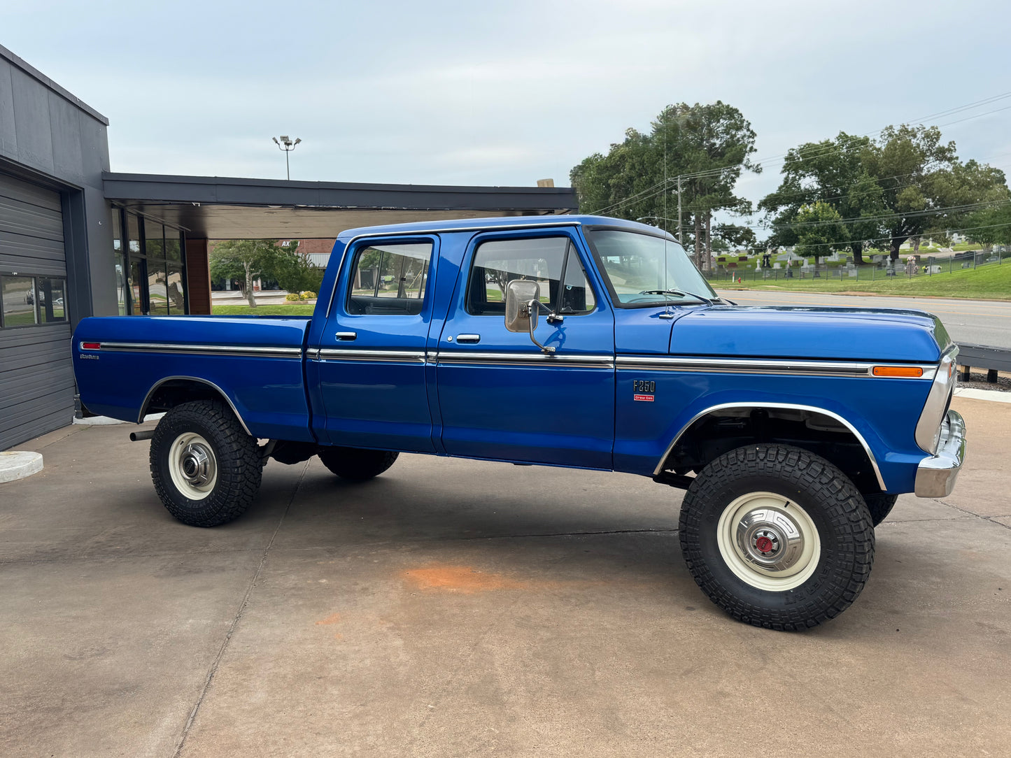 1976 Ford F250 Crew Cab Highboy